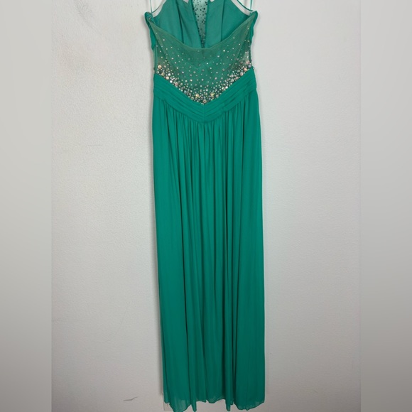 La Femme Stunning Beaded Strapless Mesh & Jersey Gown Size 4 NEW Spearmint Dress - Picture 6 of 8
